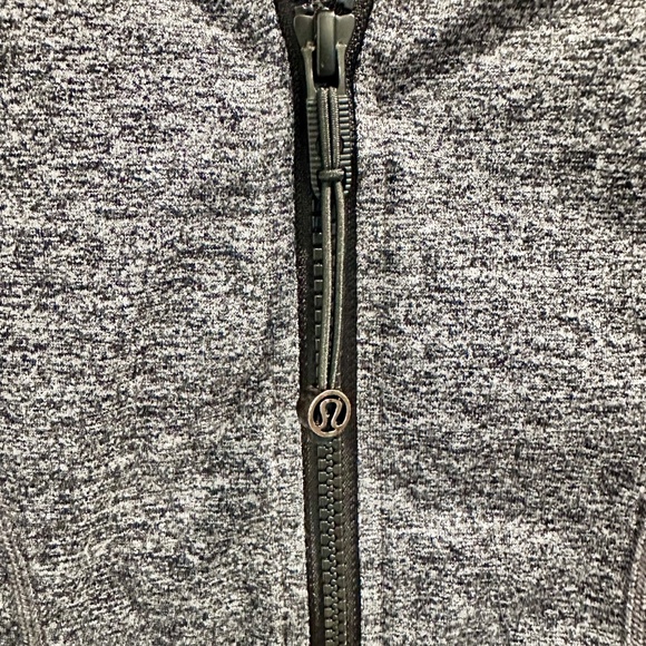 Lululemon Define Jacket SZ 6 - Picture 3 of 8